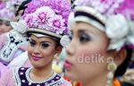 Yang Cantik dan Unik di Jakarnaval 2012