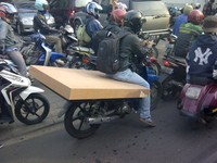 Seakan-akan motor memiliki kursi yang paling luas di kelasnya. (Foto: Gilang Bhaskara)