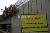 Proyek ini direncanakan akan selesai akhir tahun 2012. Agung Pambudhy/detikcom.