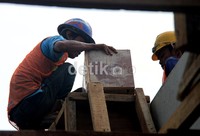 Jembatan sepanjang 120 meter ini melintas di atas rel kereta api. Agung Pambudhy/detikcom.