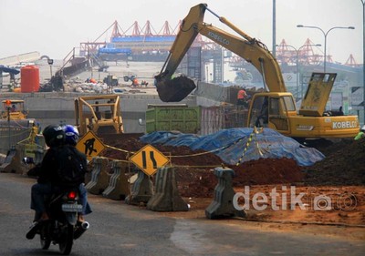 Flyover Ahmad Yani Ditargetkan Rampung 2012