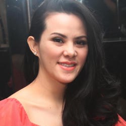 Angel Lelga Hamil 5 Bulan?