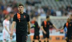 Belanda Diminta Turunkan Huntelaar sebagai Starter
