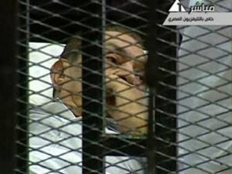 Mubarak: Mereka Ingin Membunuh Saya, Selamatkan Saya!