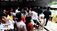 Warga antre sejak pagi.