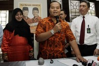 Menurut Hidayat, jumlah itu bertambah Rp396.421.972 dari jumlah kekayaan yang dilaporkan pada awal pendaftaran gubernur bulan Maret lalu, sebesar Rp11.748.000.000. (dok HNW)