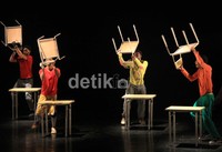 Tarian ini bergaya urban dan dinamis. (Foto:Agung Pambudhy/detikFoto)