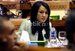 Kelar Diperiksa BK, Karolin Tampil Cantik di DPR