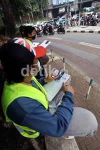 Penghitungan tersebut bertujuan untuk mengetahui banyaknya volume kendaraan yang berada di beberapa titik persimpangan Jakarta.