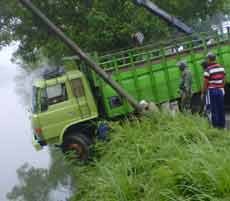 3 Korban Tewas Laka Truk Vs L 300 Teridentifikasi
