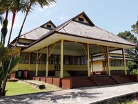 Istana Kesultanan Sintang (Ari/detikFoto) Istana Kesultanan Sintang (Ari/detikFoto)