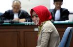 Wa Ode Nurhayati Jalani Sidang Perdana