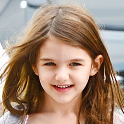 Suri Cruise Nangis Jerit-jerit Lihat Russell Brand