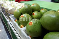 Buah-buahan segar asal Thailand juga mencoba masuk menjajaki pasar Indonesia
