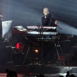 Mahakarya Ahmad Dhani & Dewa 19 In Concert