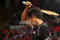 Menghadapi pemain India Ajay Jayaram, Hayom hanya perlu waktu 35 menit untuk memenangi pertandingan.