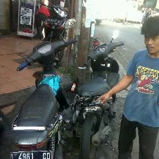 Avanza Seruduk 11 Motor & 3 Mobil, Ucup Terpental