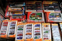Jajaran mainan replika mobil asal cina. Agung Pambudhy/ detikcom