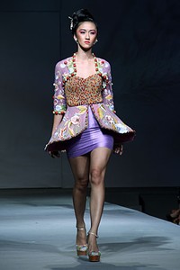 Jeanny Ang Beauty Treasure APPMI Fashion Chinese Couture 2012 at Ballroom Hotel Mulia. Jakarta. [Foto: Mohammad Abduh/Wolipop]