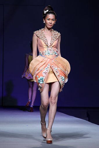 Jeanny Ang Beauty Treasure APPMI Fashion Chinese Couture 2012 at Ballroom Hotel Mulia. Jakarta. [Foto: Mohammad Abduh/Wolipop]