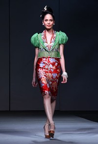 Jeanny Ang Beauty Treasure APPMI Fashion Chinese Couture 2012 at Ballroom Hotel Mulia. Jakarta. [Foto: Mohammad Abduh/Wolipop]