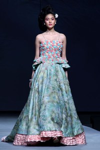 Jeanny Ang Beauty Treasure APPMI Fashion Chinese Couture 2012 at Ballroom Hotel Mulia. Jakarta. [Foto: Mohammad Abduh/Wolipop]