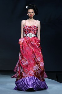 Jeanny Ang Beauty Treasure APPMI Fashion Chinese Couture 2012 at Ballroom Hotel Mulia. Jakarta. [Foto: Mohammad Abduh/Wolipop]