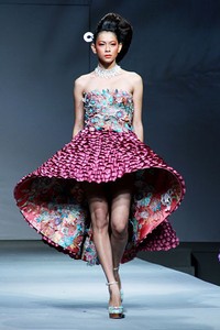 Jeanny Ang Beauty Treasure APPMI Fashion Chinese Couture 2012 at Ballroom Hotel Mulia. Jakarta. [Foto: Mohammad Abduh/Wolipop]
