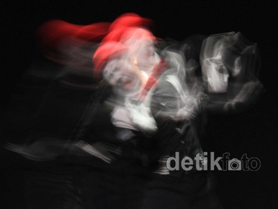 Pentas Fun To Mime Septian Dwi Cahyo