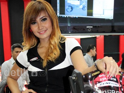SPG Menggoda di PRJ