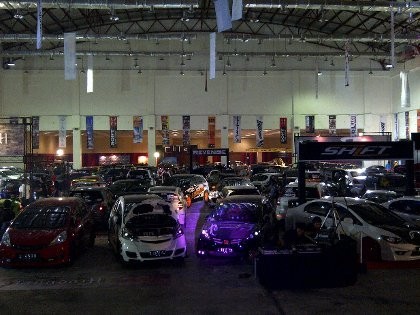 Lebih dari 263 Mobil Modif Ikuti Hot Import Nights