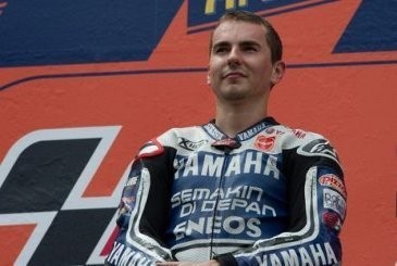 Lorenzo Menangi Duel dengan Stoner