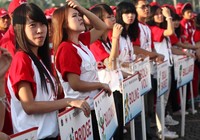 Para atlet asal DKI Jakarta mengikuti apel pengukuhan kontingen Jakarta untuk PON XVIII/2012 Riau.