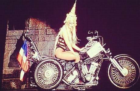 Aksi Panggung Lady Gaga Dianggap Menghina Warga Thailand
