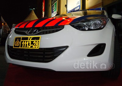 Mobil Patroli Polisi pun Bergaya