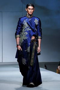 Deden Siswanto Beauty Treasure, APPMI Fashion Chinese Couture 2012 at Ballroom Hotel Mulia. Senayan. Jakarta. (Photo: Mohammad Abduh/Wolipop)