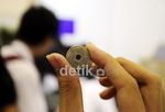 Pelajar Berburu Koin Mancanegara