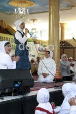 Dorce Santuni Anak Yatim