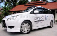 Memang kali ini Murza hanya menampilkan modifikasi sederhana di tubuh Exora miliknya. Namun dengan konsep elegant, dengan mengambil ide dari Toyota Alphard dan Estima. Luthfi Andika/detikOto.
