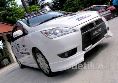 Proton Exora Kawin Silang