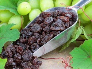 Kurangi Berat Badan Dengan Ngemil Kismis