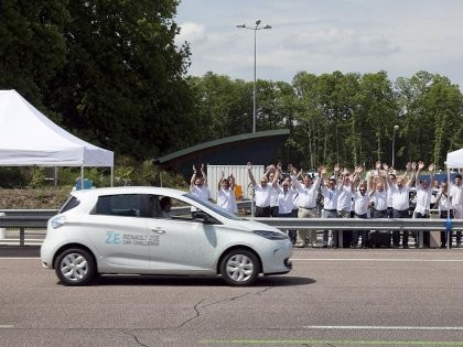 Ini Dia Mobil Listrik dengan Jarak Tempuh Paling Jauh