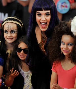 Katy Perry & Penggemar Ciliknya