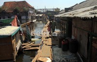 Kampung ini terendam banjir rob yang tidak surut-surut. Agung Pambudhy/detikcom.