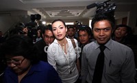Hengki yang digugat cerai oleh sang istri tidak menghadiri sidang cerai.