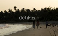 Pantai Cinibung, titik finish lomba lari Run Rhino Run 10 K. (Fitraya Ramadhanny/detikSport).