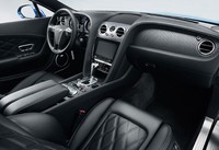 Dengan performa yang tinggi, Bentley tidak mengabaikan bagian interiornya begitu saja. Di bagian kabin kualitas khas Bentley tetap terjaga tanpa kompromi pada kenyamanan, refinement, craftsmanship dan kualitas. (dok. Bentley)