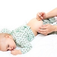 Bayi Tak Jadi Vaksin Gara-gara Orangtua Terkena Cuci Otak?