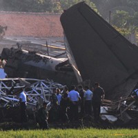 10 Orang Luka Ringan dan 2 Kritis Akibat Kecelakaan Fokker