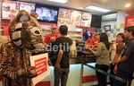 Dianggap Turut Rusak Hutan, KFC Didemo
